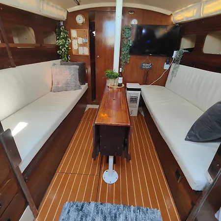 Abombordo Hotel en barco